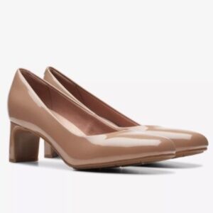 Clarks Kyndall Iris Warm Beige Heels - Size 7